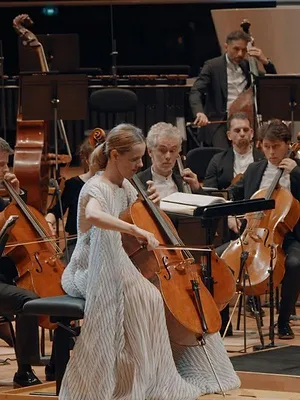 Klaus Mäkelä dirige Chostakovitch avec Sol Gabetta