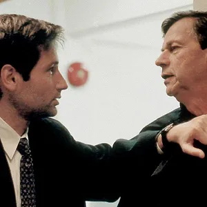 X-Files : Aux frontières du réel