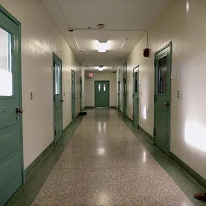 Jeunes filles en prison