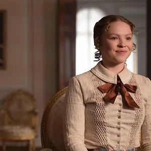 Miss Scarlet, détective privée