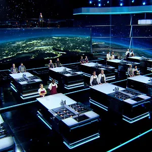 Tout le monde à table