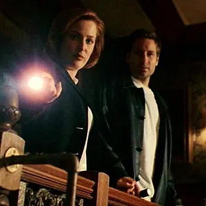 X-Files : Aux frontières du réel