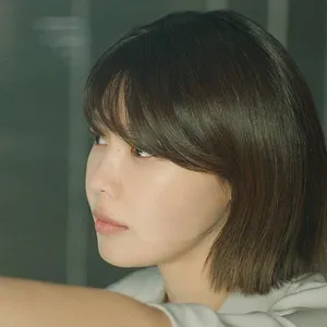 Le miroir aux idoles