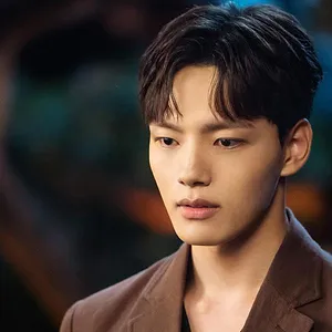 Hotel Del Luna