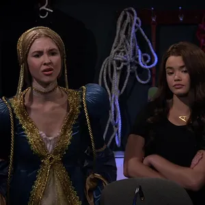 Alexa & Katie