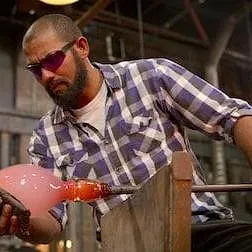 En verre et contre tous