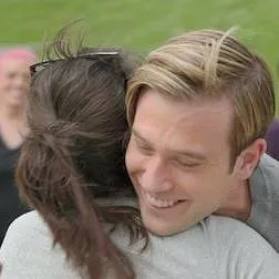 Tyler Henry  : À l'écoute de l'au-delà