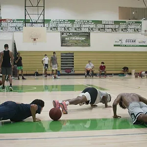 Last Chance U: Basketball