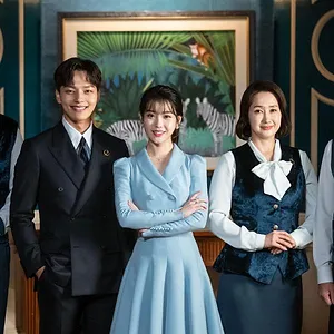 Hotel Del Luna
