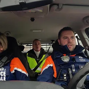 En route avec la police