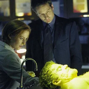 X-Files : Aux frontières du réel