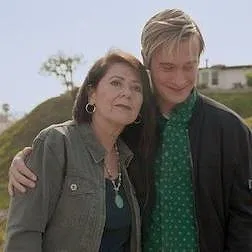 Tyler Henry  : À l'écoute de l'au-delà