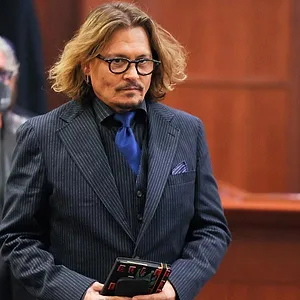 Johnny Depp vs Amber Heard