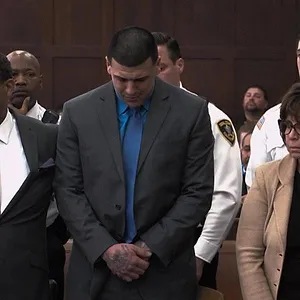 Du sport au meurtre : Dans la tête d’Aaron Hernandez