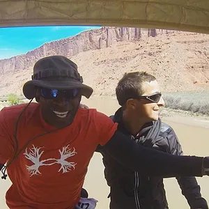 En pleine nature avec Bear Grylls