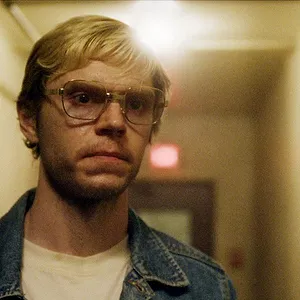 DAHMER - Monstre : L'histoire de Jeffrey Dahmer