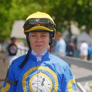 Race For The Crown : La gloire au galop