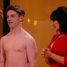 Naked attraction : l'amour à poil