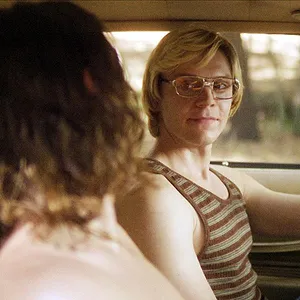 DAHMER - Monstre : L'histoire de Jeffrey Dahmer