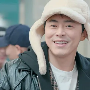 Cho Jung-seok, apprenti chanteur