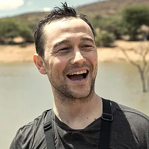 En pleine nature avec Bear Grylls