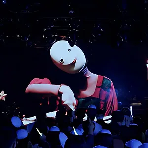 Million-Follower Detective