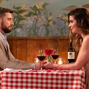 Bienvenue à Schitt's Creek