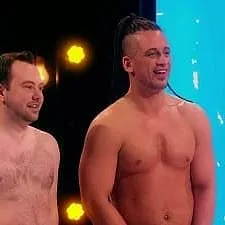 Naked attraction : l'amour à poil