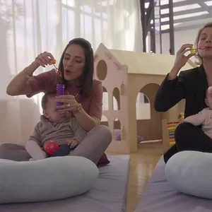 Deux mamans sous le même toit