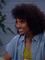 Lay Lay dans la place S1 E2