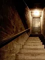 Un mort au sous-sol