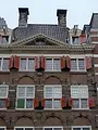 Une maison, un(e) artiste
