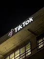 Tiktok, un réseau sous influence