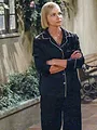 Mom S8 E1
