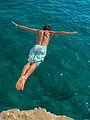 Plongeon de l'extrême : le cliff jumping